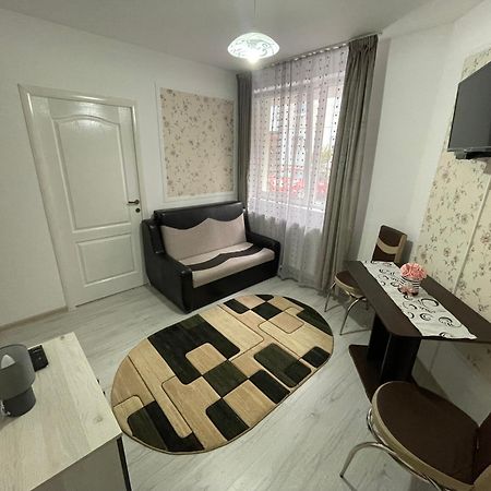 R.M Apartament Лугож Экстерьер фото